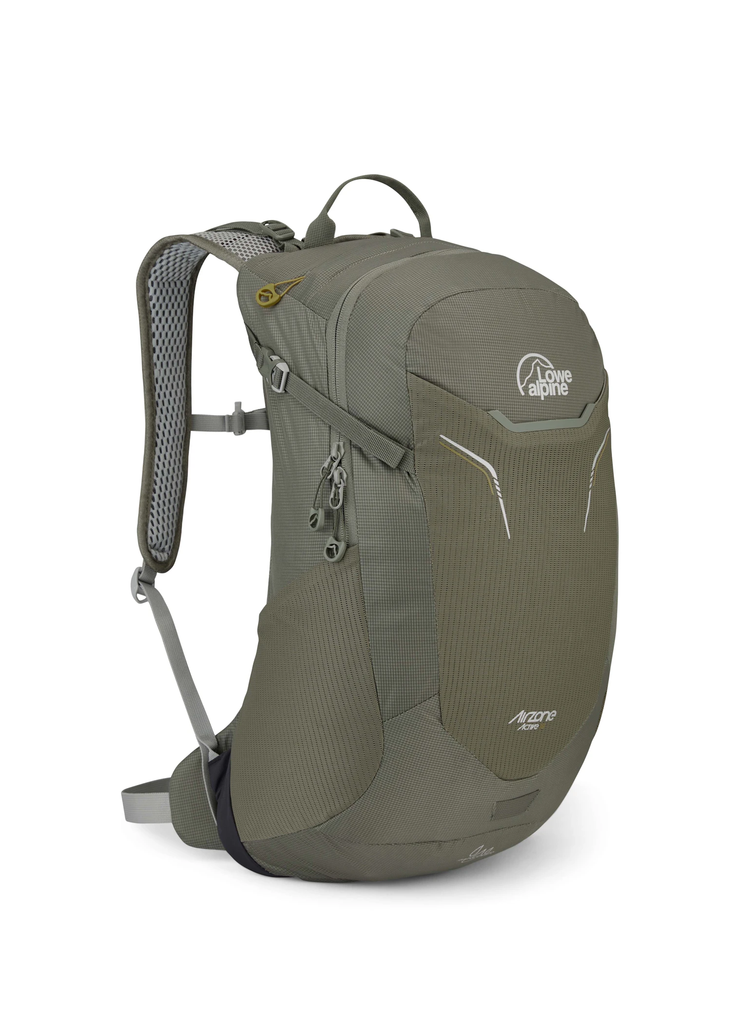 Airzone Active 18—12,100 yen (tax included), capacity 18 liters, weight 765g. Available in four colors: light khaki, grape, navy, and black. There is also a 22-liter type for 12,650 yen (tax included), weighing 770g.