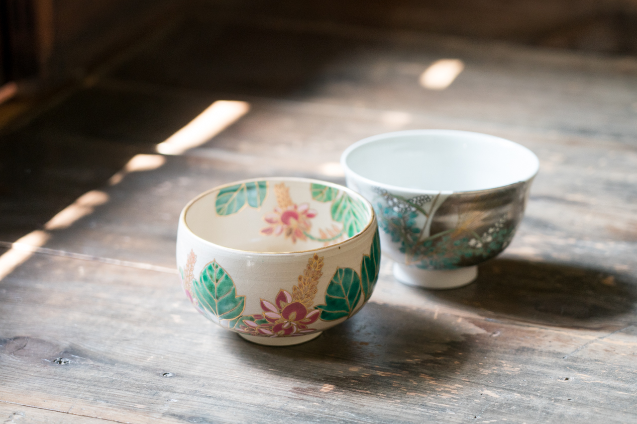 赤絵と雲錦が鮮やかな犬山焼、尾関作十郎陶房が繋ぐ御庭焼の歴史 | Artisan