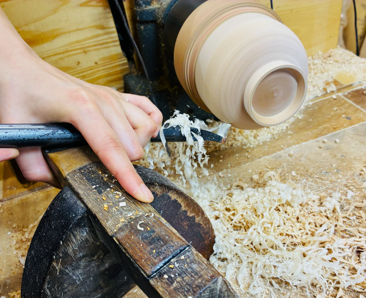 ろくろ挽きの工程