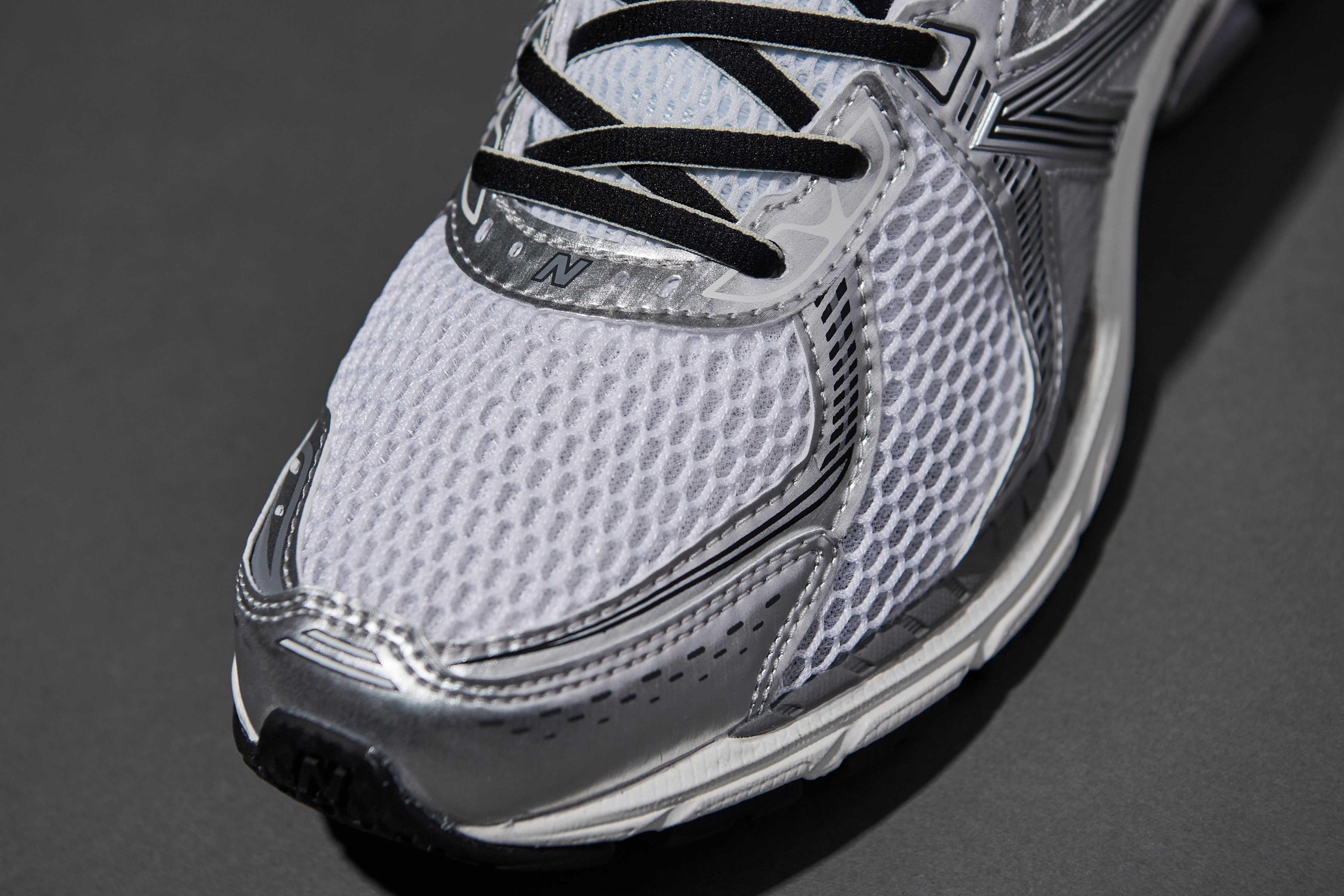 【New Balance】ニューバランス◇860V2 スニーカー ユニセックス 多くのシリアスランナーに愛される名機、NewBalance