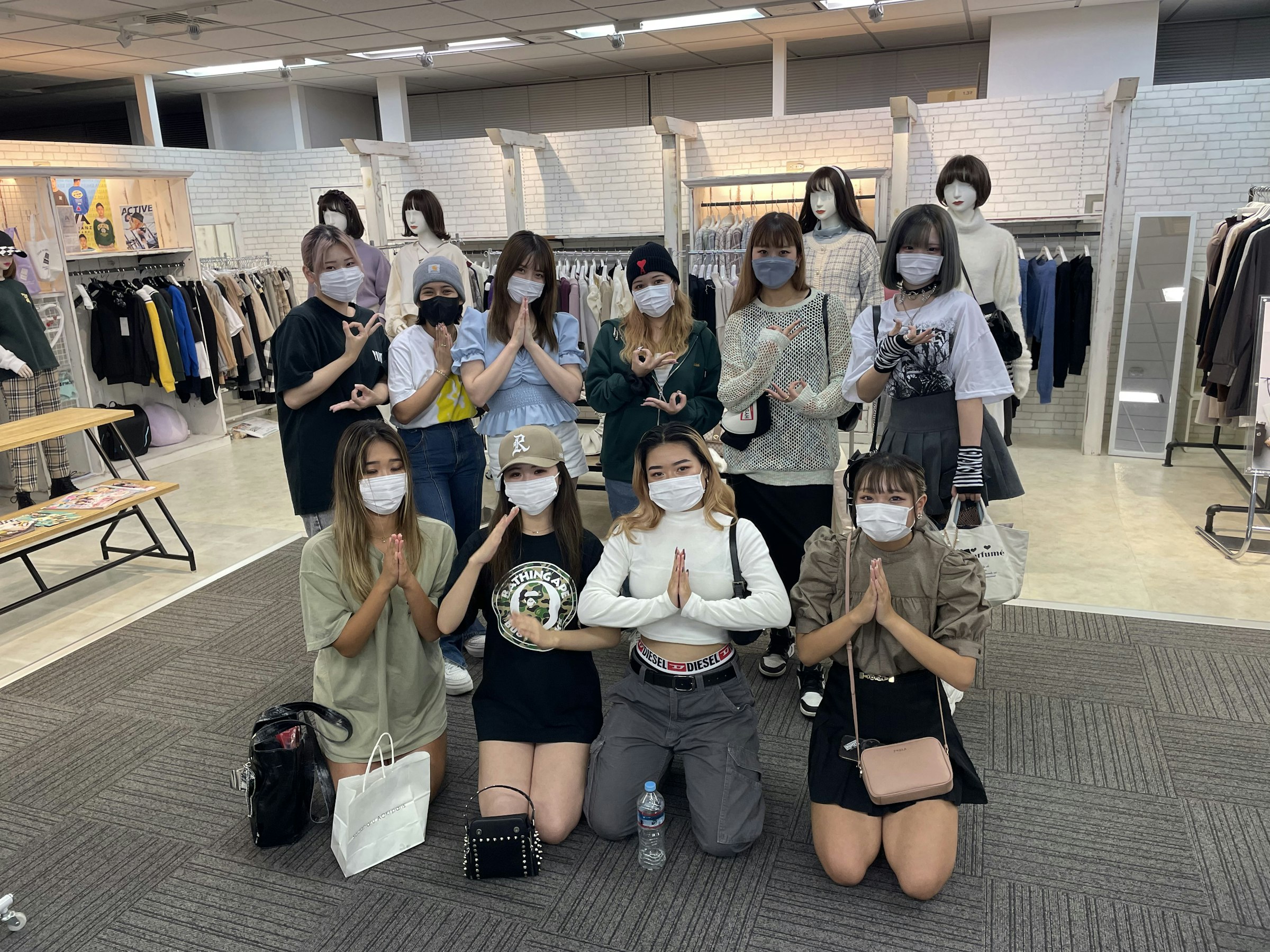 画像: null