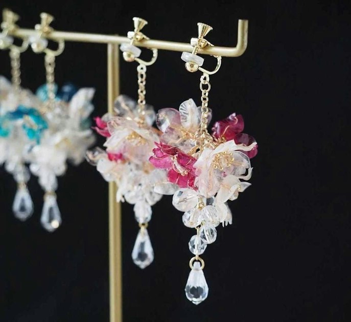 Fish Scales Transformed into Jewelry? One-of-a-Kind Accessories Made ...