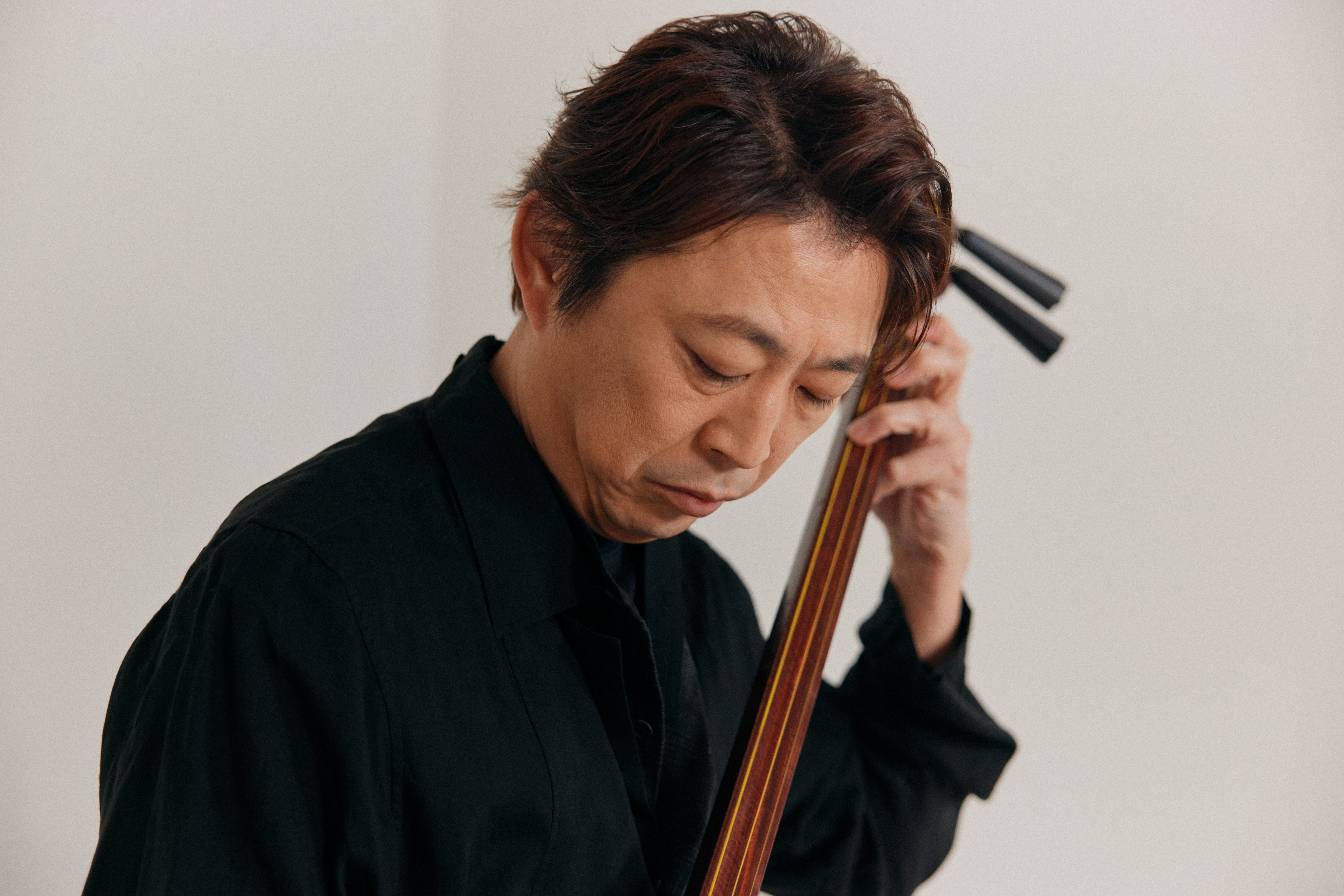 叩く、ずらす、設計する。上妻宏光が津軽三味線を更新してきた理由