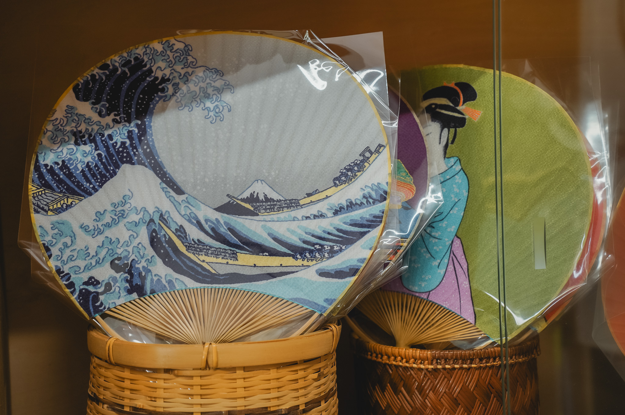 繊細な手技を未来へと繋ぐ「うちわの太田屋」 | Artisan