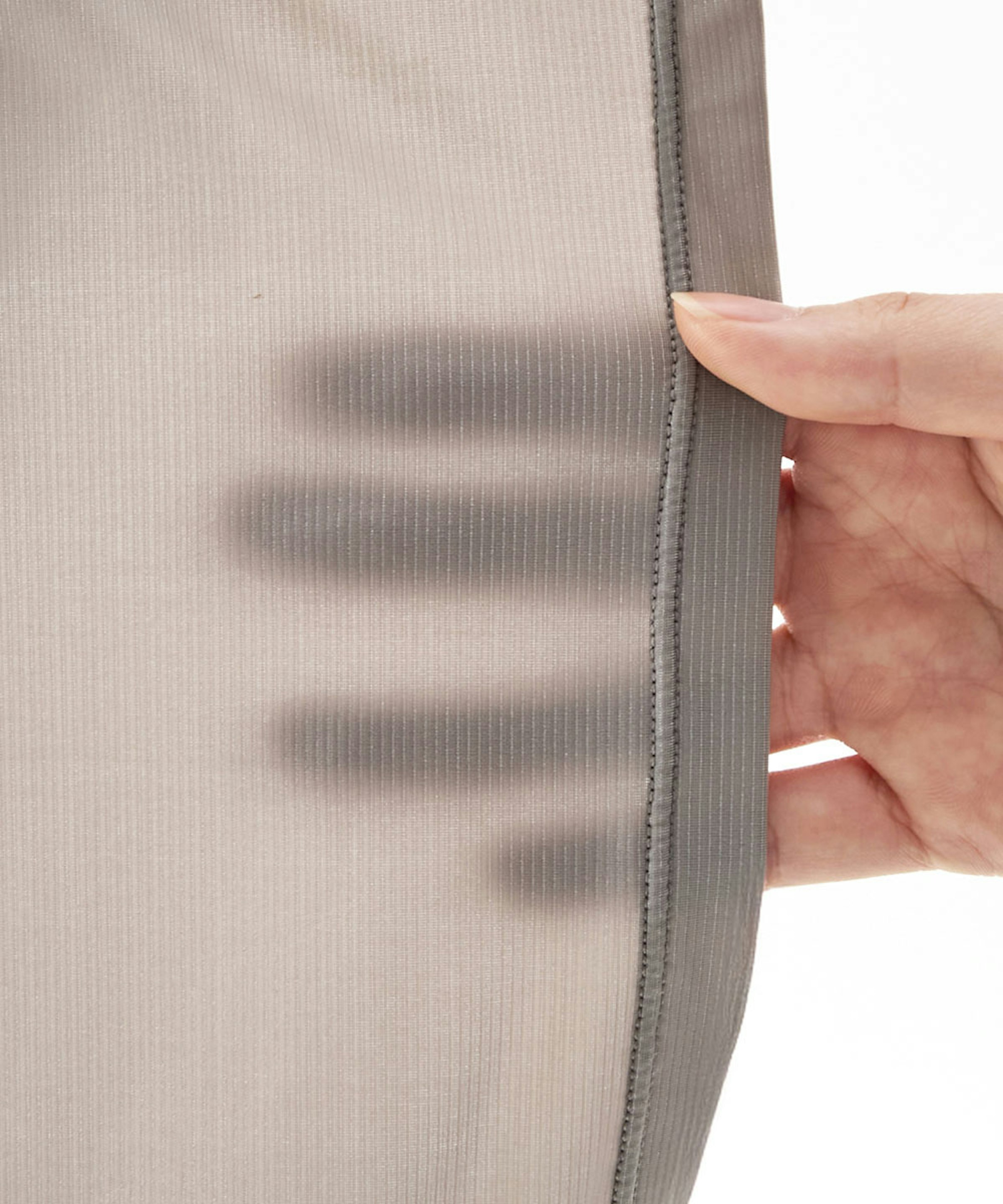 今年のリニューアルで薄手の生地に変更。旧タイプより涼しくなっている