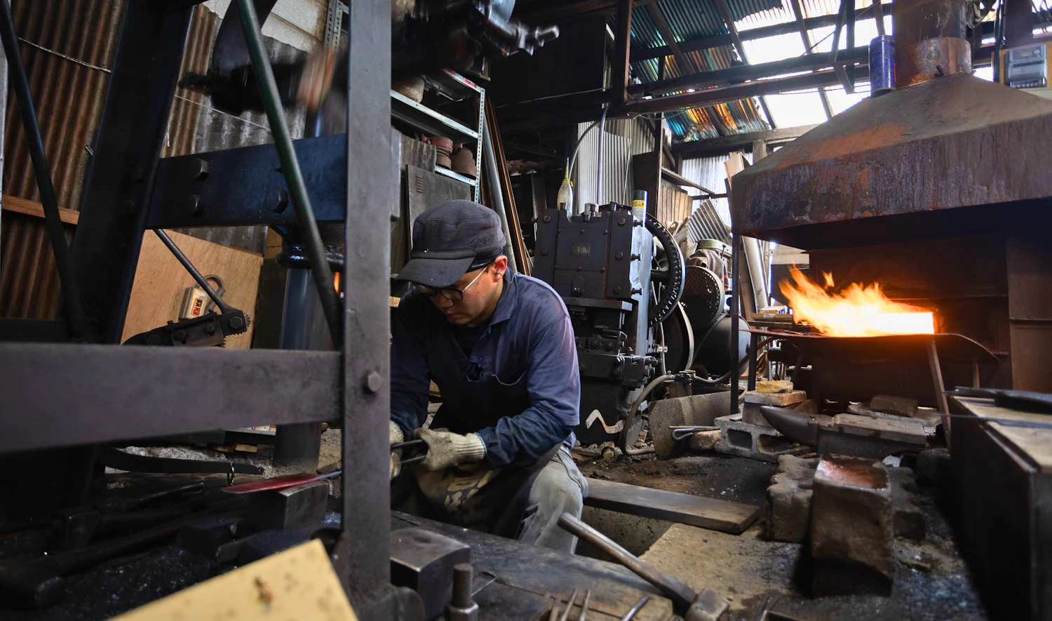 土佐打刃物を育んだ3つの理由：高知の森と気候、そして「杣」の物語