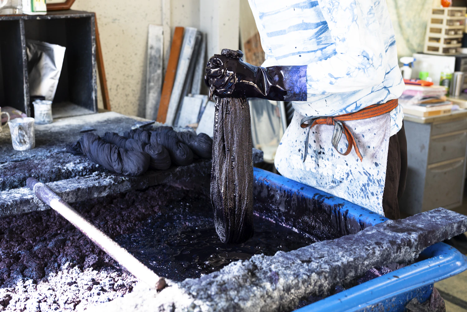 受け継ぐために、変わり続ける:武州正藍染石織商店