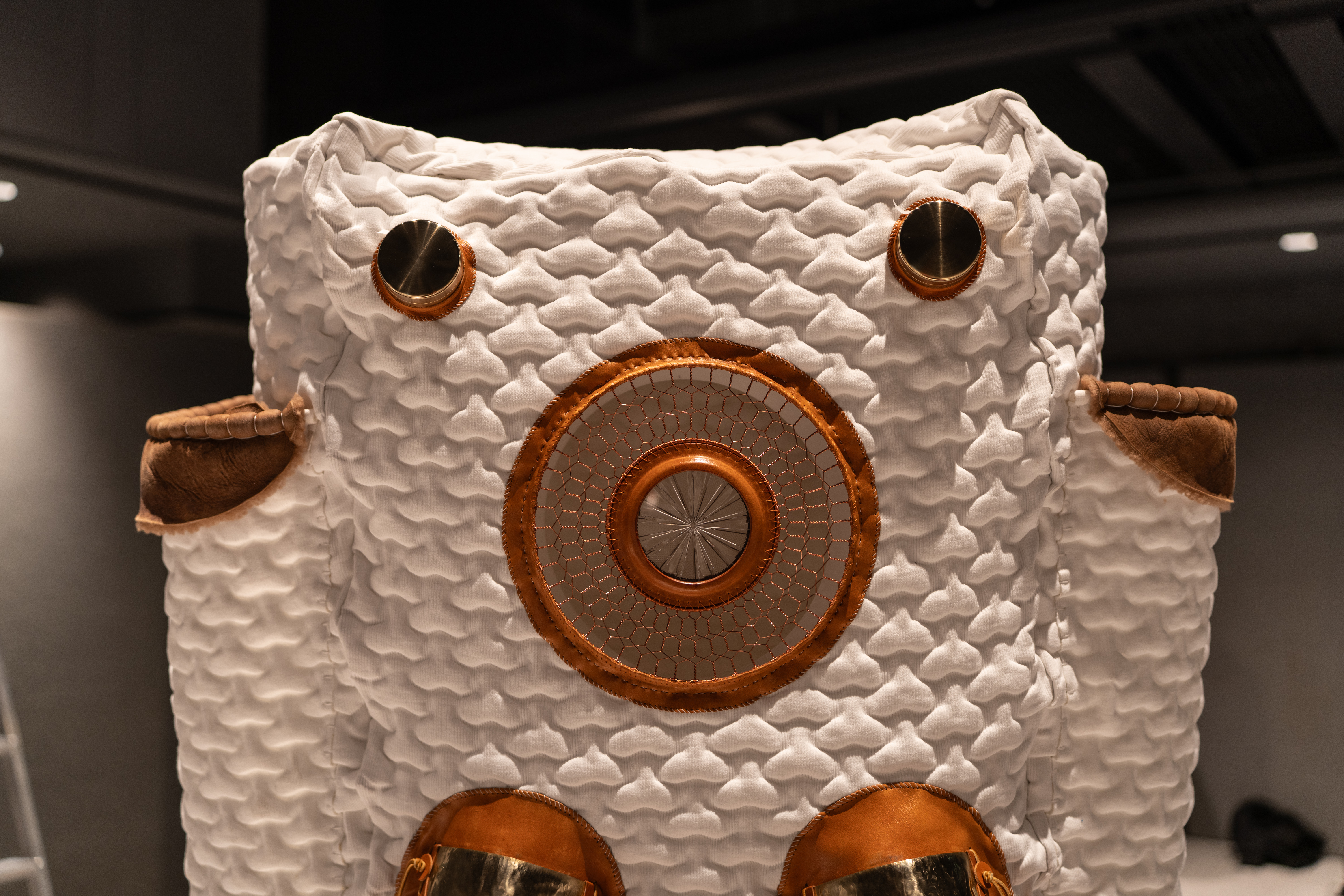 アート・デザイン・音楽 beyond craft:the art fabric Untitled KAWS | Buy Art Online | PLATFORM