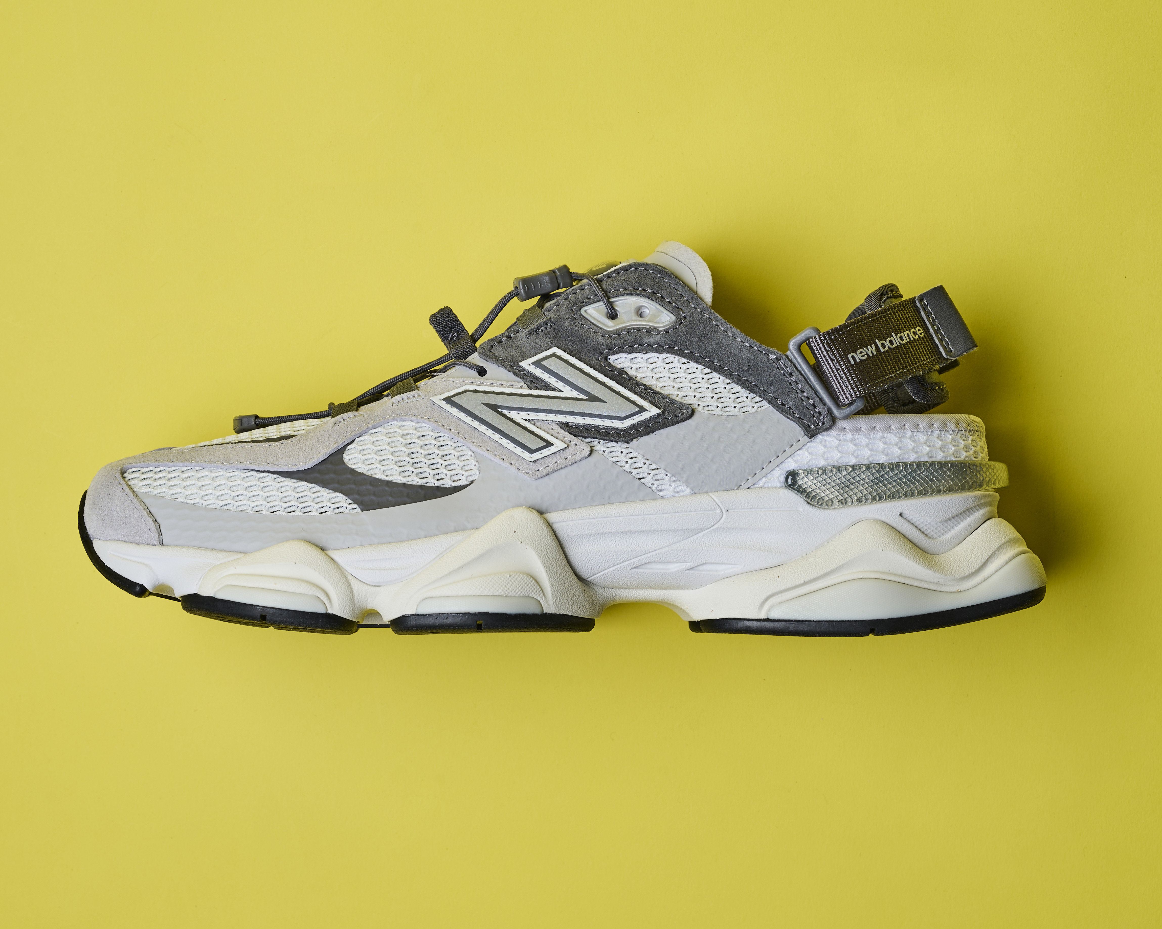 ニューバランス U9060 サンダル スニーカーの安定性とサンダルの軽快さを融合 「New Balance