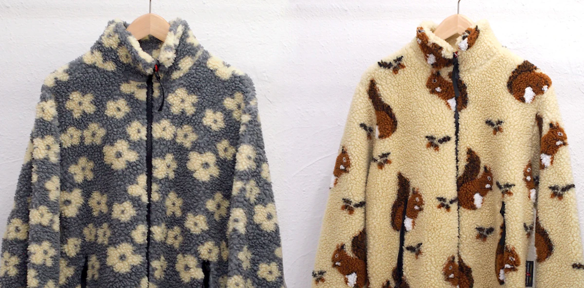Made in UKを守り続けるユニークな柄のフリースジャケット「FARFIELD 
