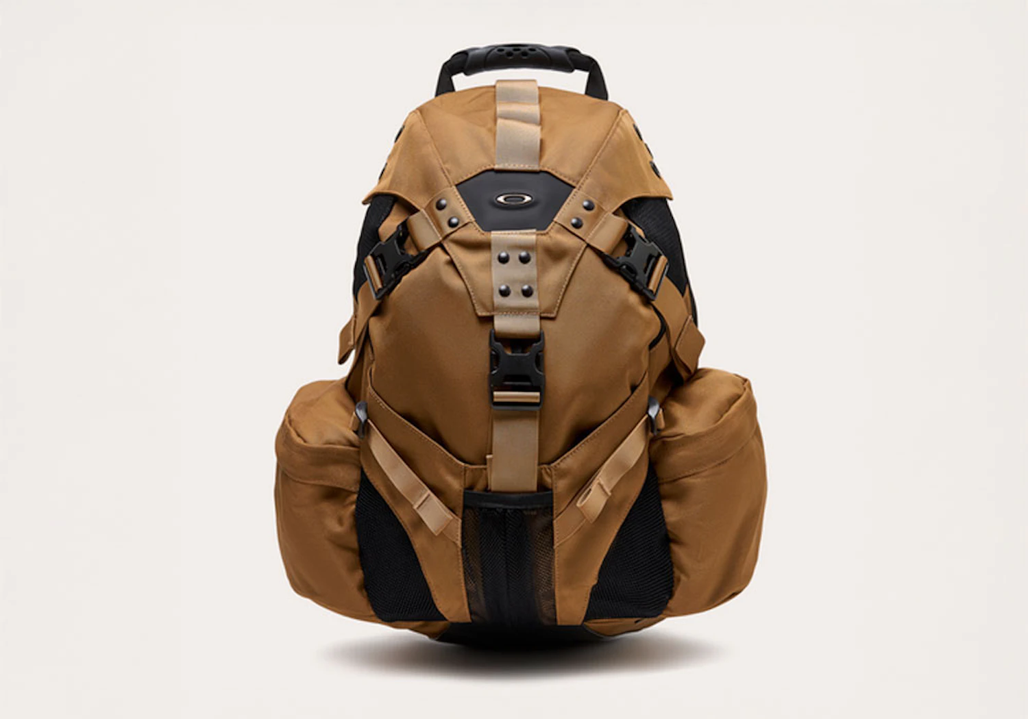 Oakley®（オークリー）」にしか出せない、1990年代から2000年代の 