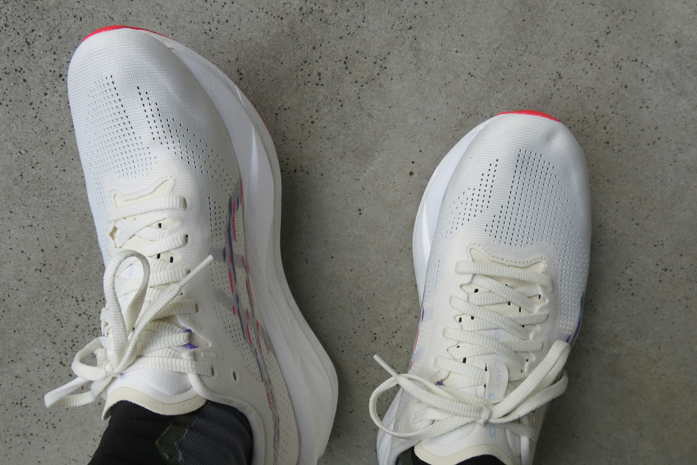 推進力を得られながら硬さはなく、そのうえで安定感もある