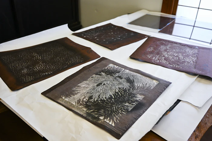 廃業した職人などから譲り受けて、現在6,000枚以上の伊勢型紙が紺屋にあるという。