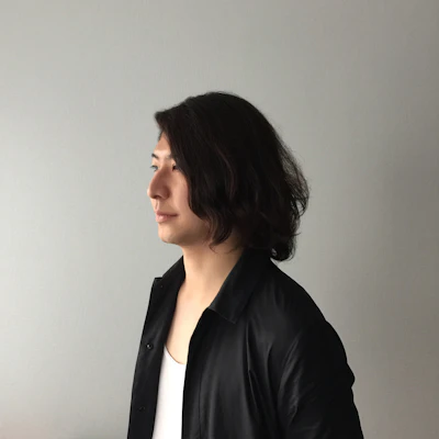 鳴海 紘也(なるみ こうや)