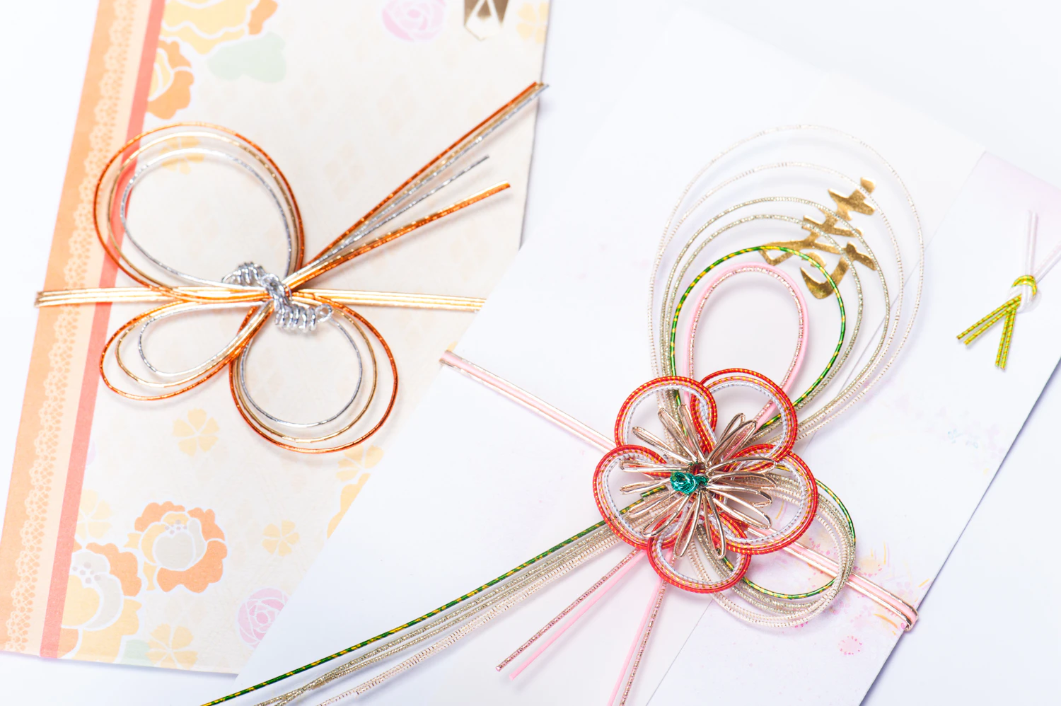 水引の奥義：一本の紐から多様な造形を生む、職人の思考と技術