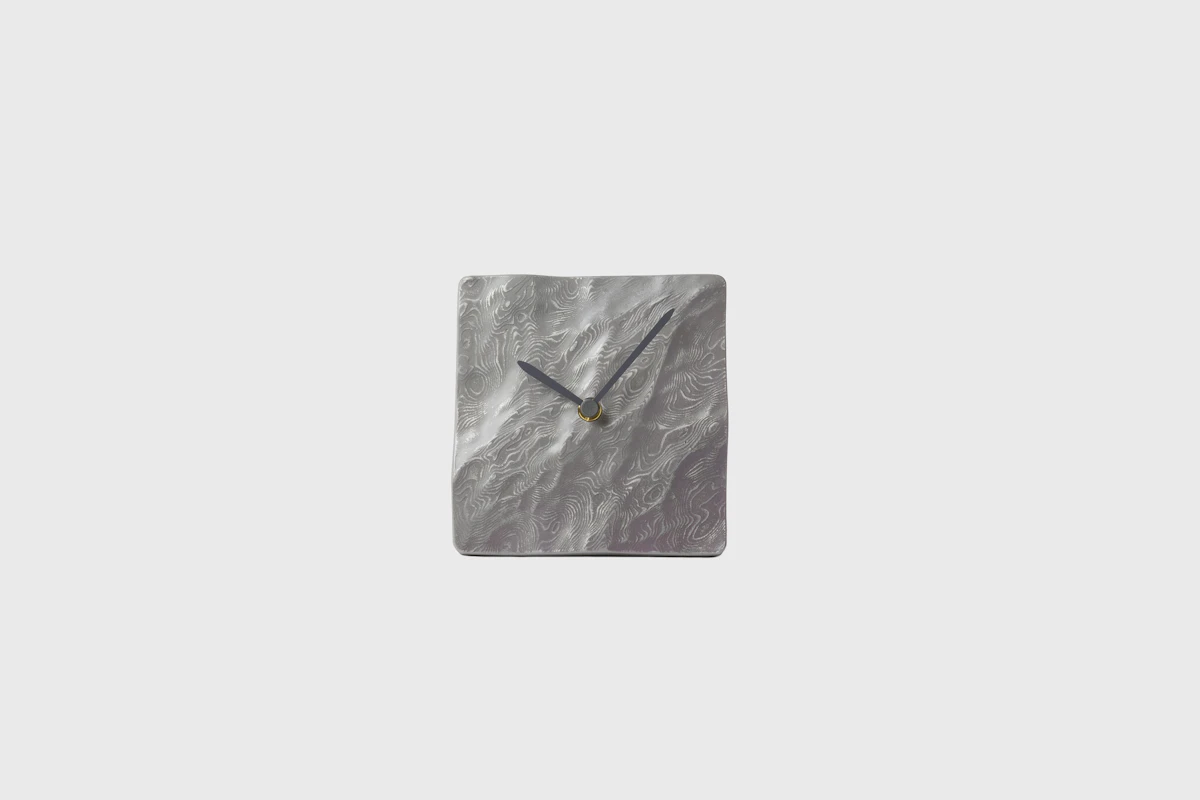 hitotose Table clock aluminum
