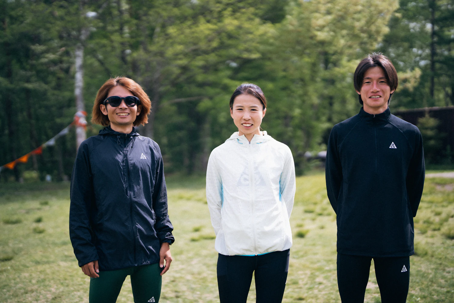 左から甲斐大貴（くれいじーかろ）選手、高村貴子選手、小笠原光研選手