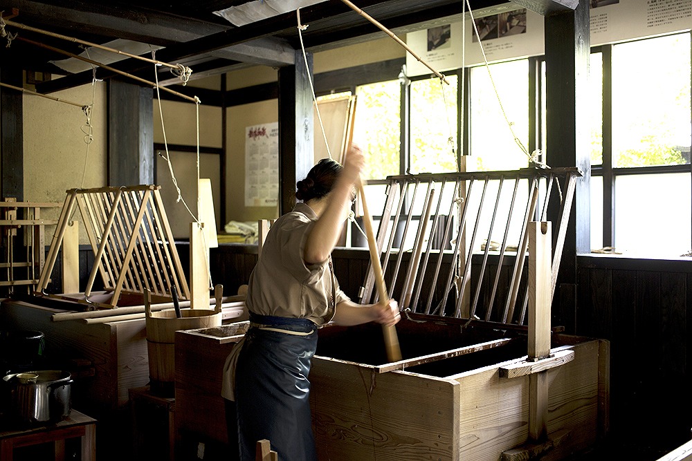 越前和紙の神髄：伝統と革新を支える職人技の世界 | Artisan