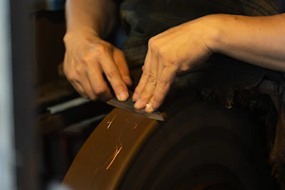 その研ぎ方、間違っているかも？ 土佐の職人が明かす「自由鍛造」と切れ味の本質