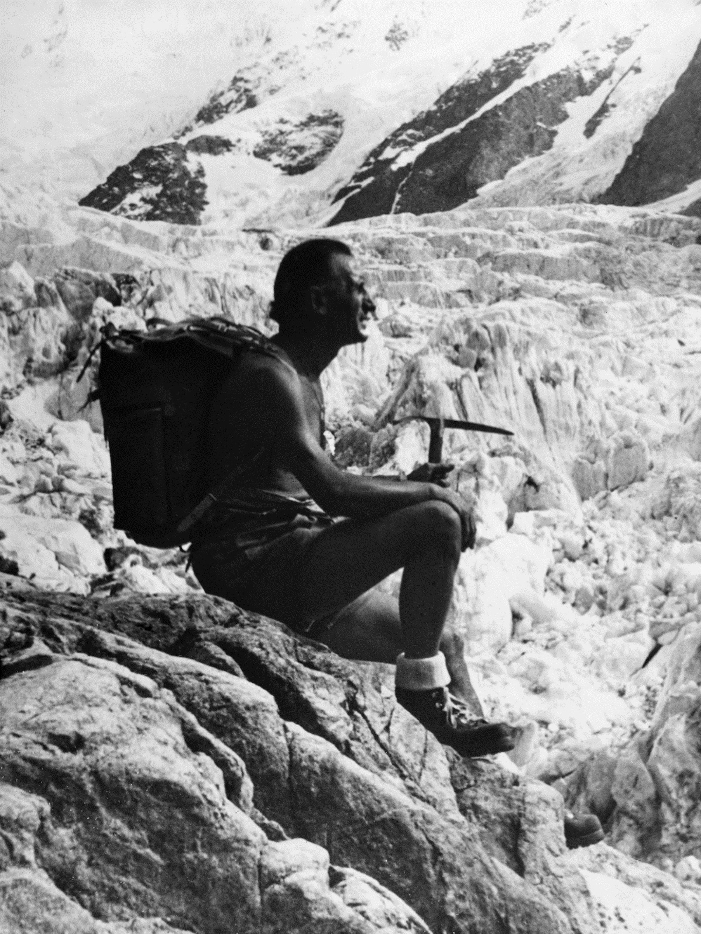 画像: 創業者のヴィターレ・ブラマーニ（Vitare Bramani）。登山家でもあった彼は、自分が作ったソールを履いて雪山に登るなど、そのパフォーマンスの検証を自ら行っていた。彼の名前から社名でもありブランド名でもある「Vibram」となった