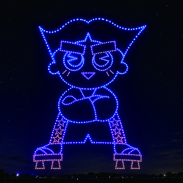 夜空を彩るドローンショー