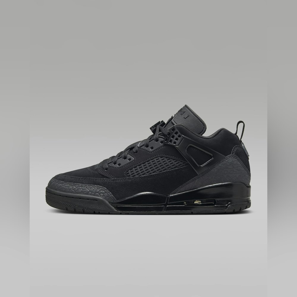 <p>本革、合成皮革、テキスタイルのアッパーが耐久性を強化し、日常の使用に適した構造を提供。</p>