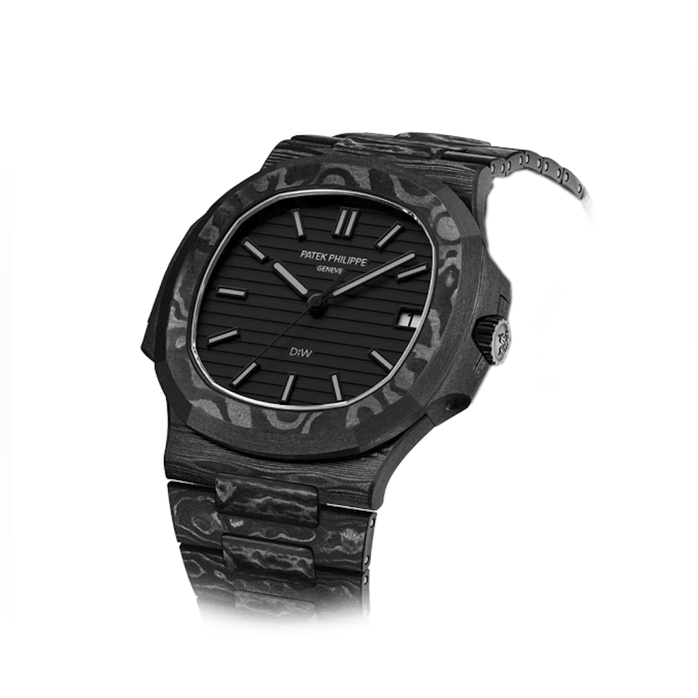 <p>航空宇宙グレードのNTPTカーボンファイバー採用により、高い耐久性と経年変化への耐性を実現。</p>