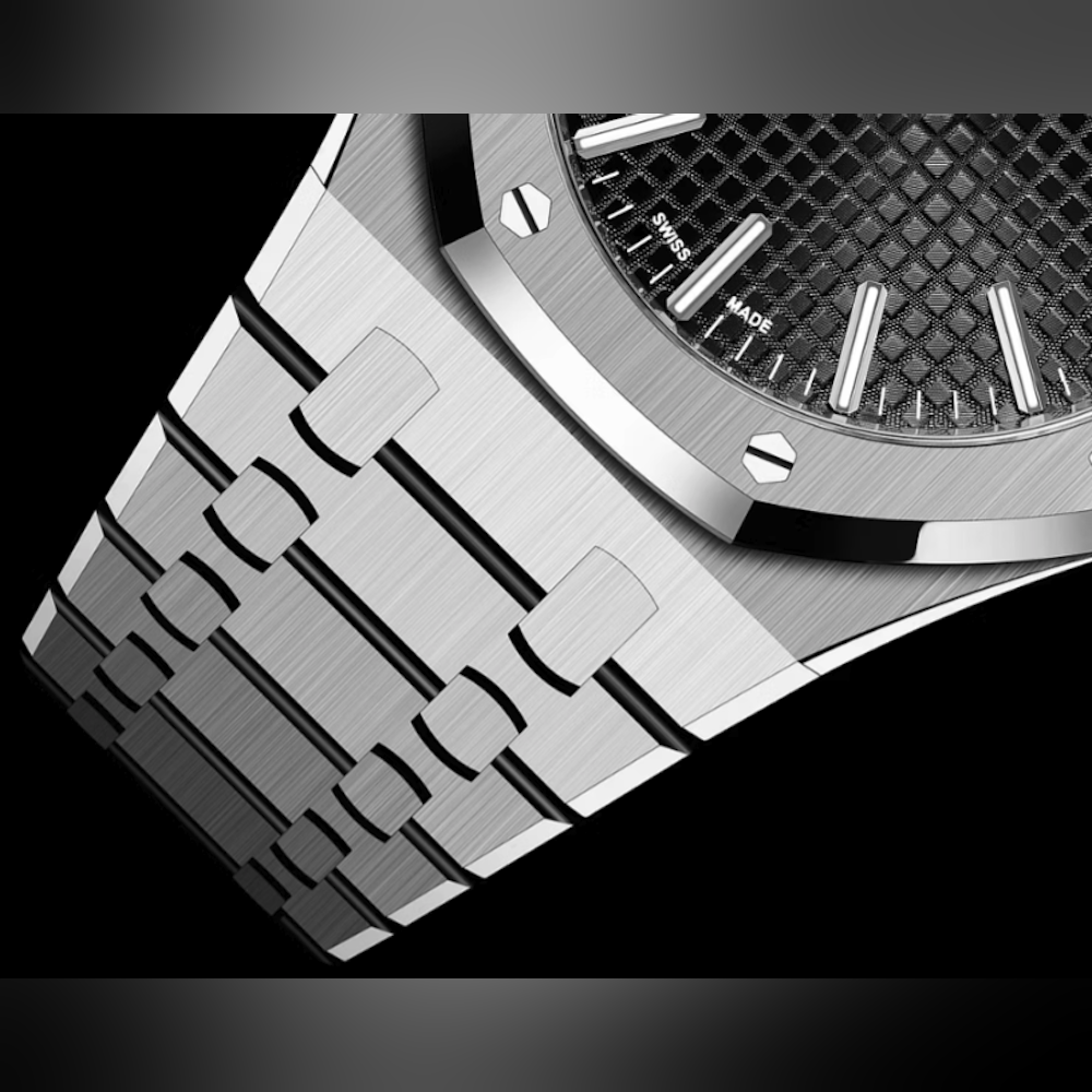 <p>手首に馴染む41 mm径のケースは、厚さ10.5 mmに抑えられ、日常の装着に適した軽快さを実現。</p>