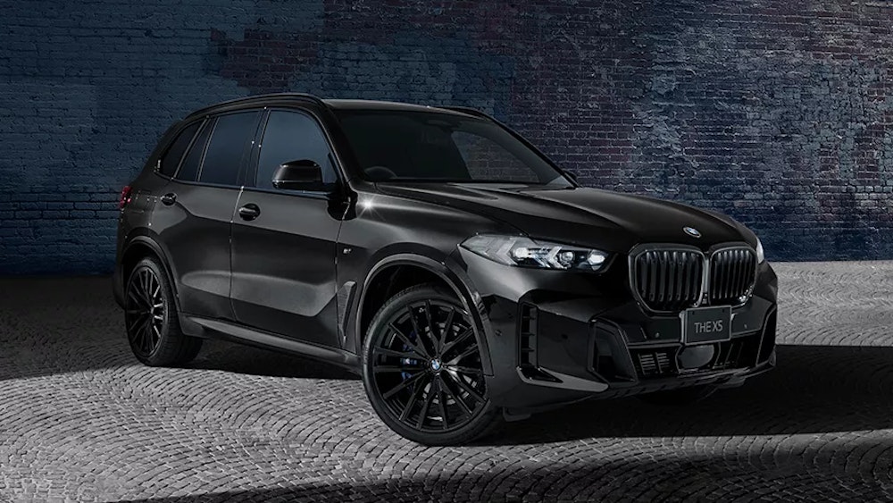 <p>Mスポーツ・パッケージ・プロをベースにした特別装備が、スポーティな走行性能を実現。日常から特別なシーンまで幅広く対応。</p>