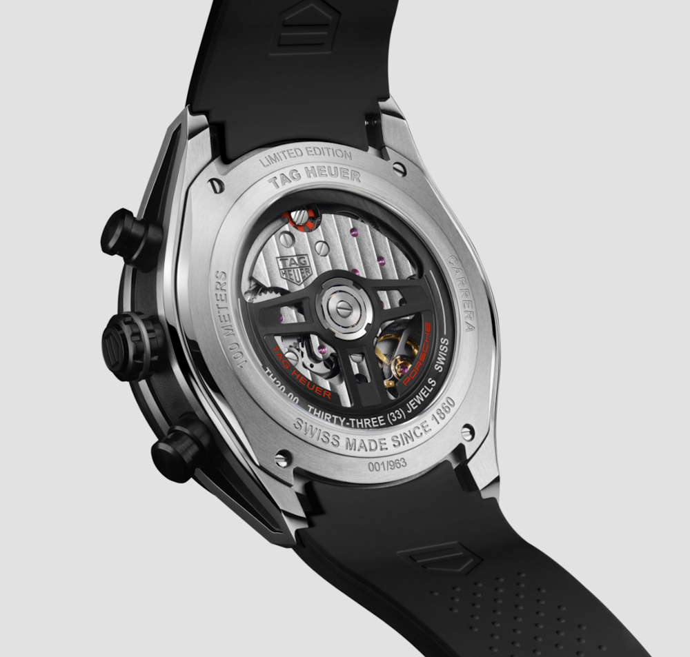 <p>ムーブメントは自社製 TH20-00。自動巻き（Automatic）、パワーリザーブ最大 80 時間。振動数 28,800 振動／時。クロノグラフ機能（1/4 秒計測、30 分／12 時間 累積計）。耐水 100m。</p>