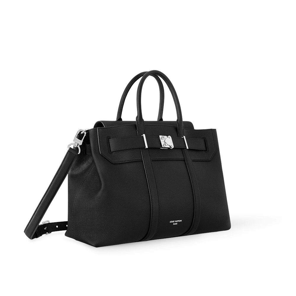 <p>ダブルトップハンドルと、取り外し・調節可能なテキスタイルストラップにより、手持ち・肩掛け・斜め掛けなど複数スタイルで使い分け可能。</p>