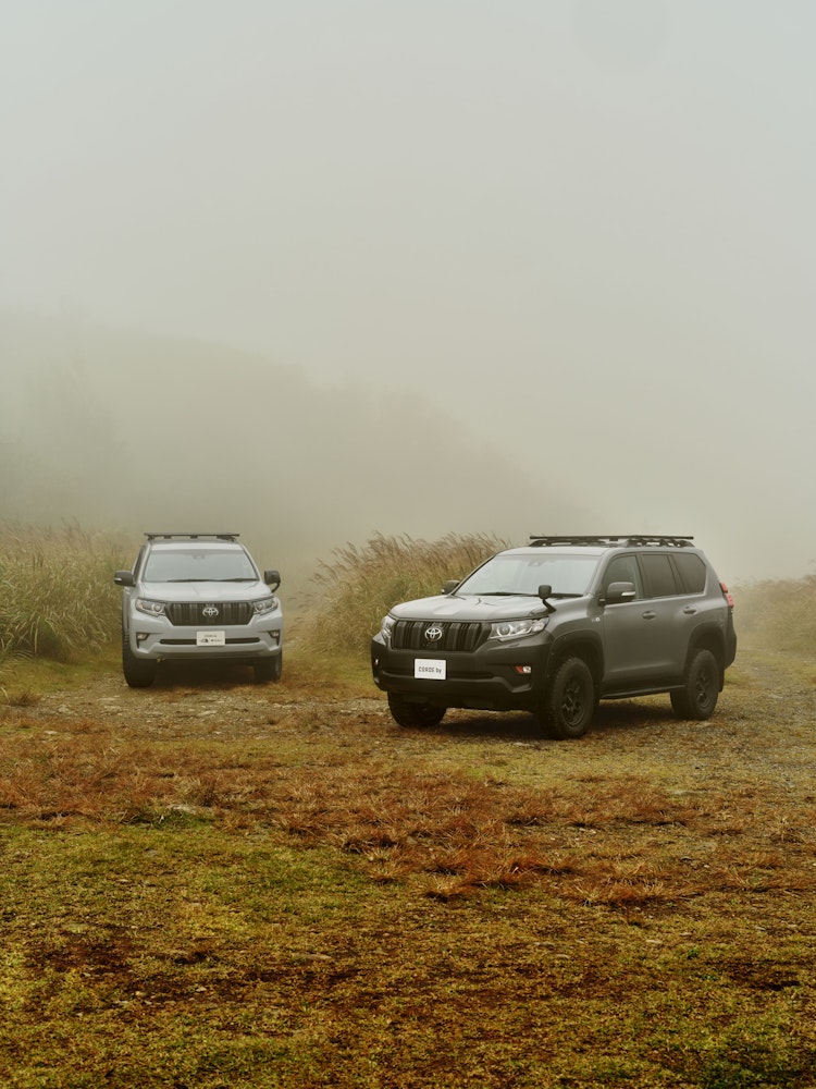 <p>グラファイトグレー（ブランドカラー）とメルドグレー（ジオドーム4着想）の2モデルを展開。アウトドア愛好者のカーライフや、街中での使用にも適応。</p>