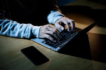 @niftyをかたるメールにご注意ください（2025年11月11日更新）