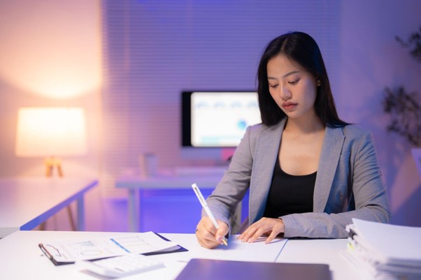 残業管理とは？管理が必要な理由や阻まれる要因について解説！残業管理の方法も紹介