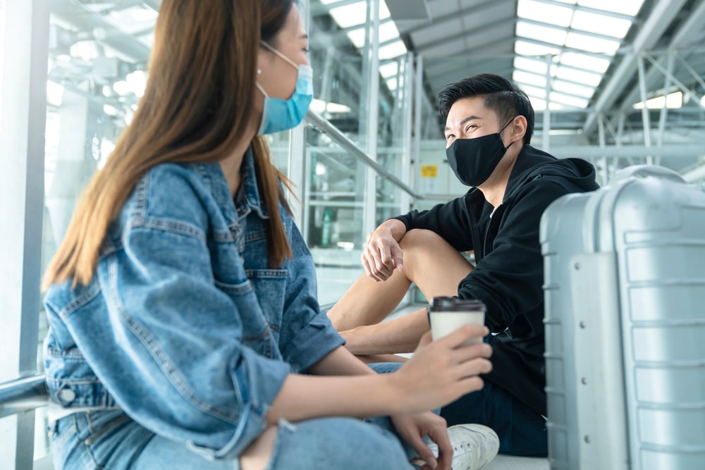 海外旅行でコロナにかかったら、いくらかかる？治療費や保険はどうなる？