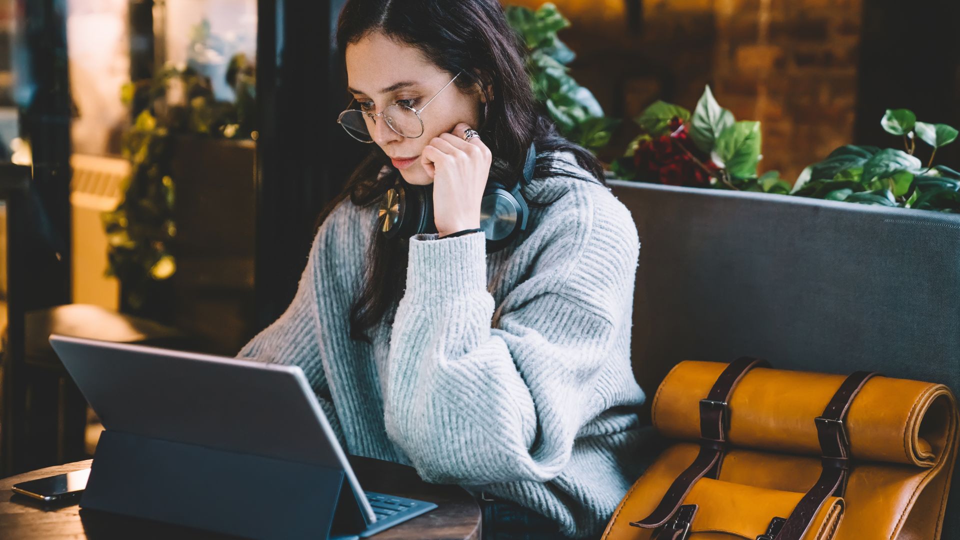 Instagramパソコンウェブ版の魅力とは?スマホとの違いや魅力とは