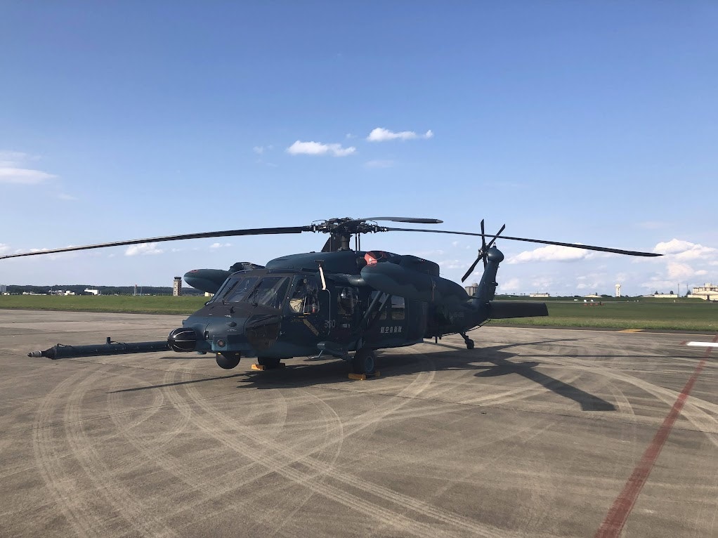 UH-60J Black Hawk 全景