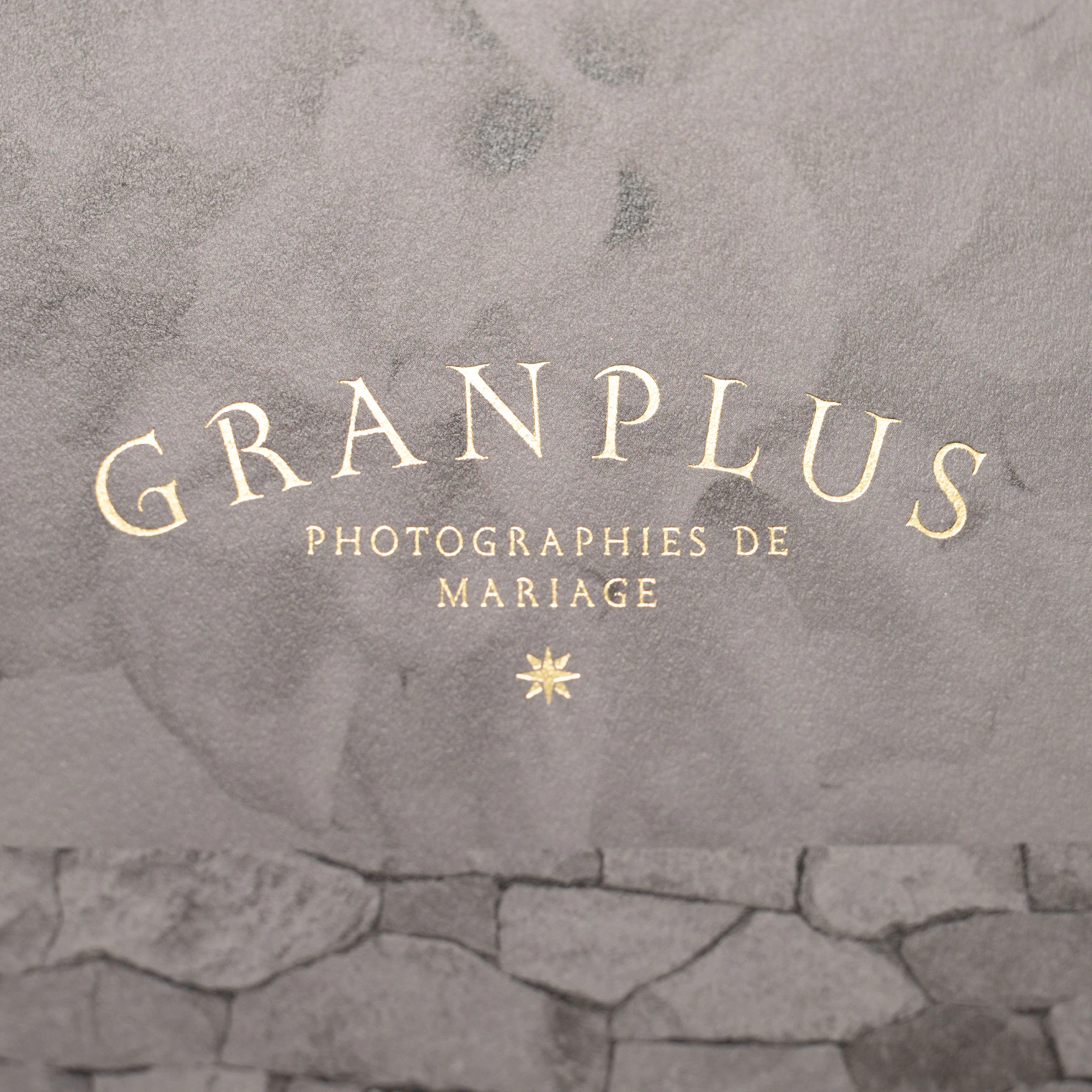 GRANPLUSのロゴ