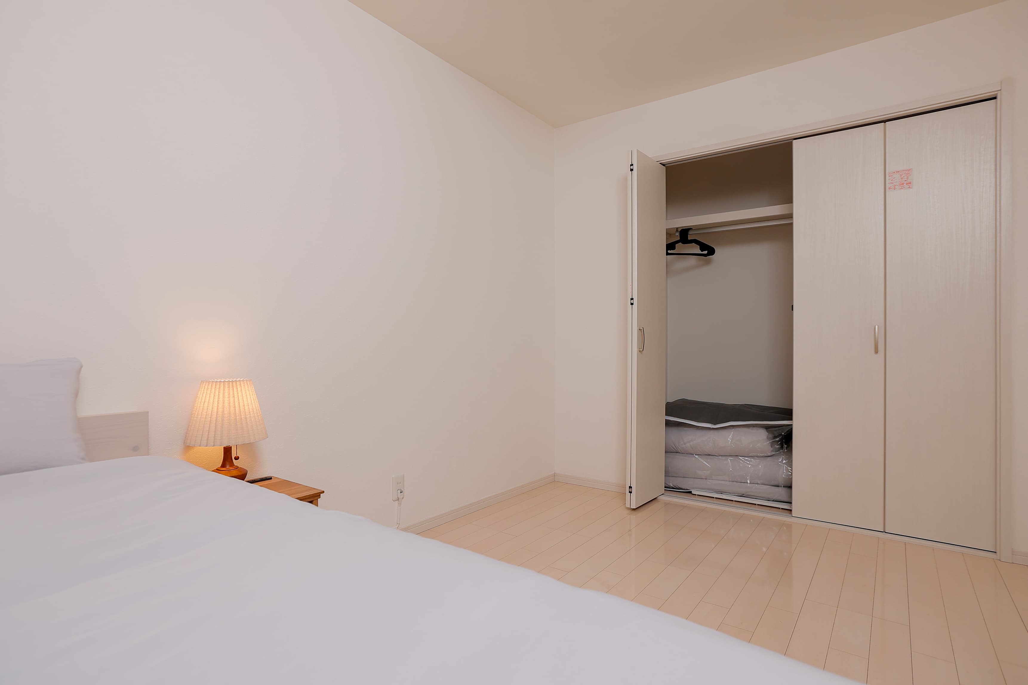 Room_A_ベッドルーム