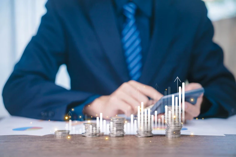 フリーランスの年収はいくら?年収実態・手取りを徹底解説!