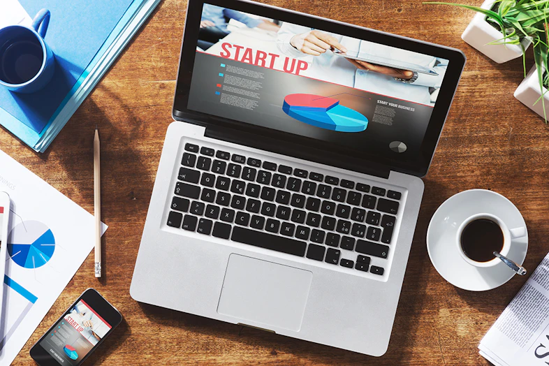 スタートアップ企業で副業をするメリットは？案件の獲得方法や注意点も解説