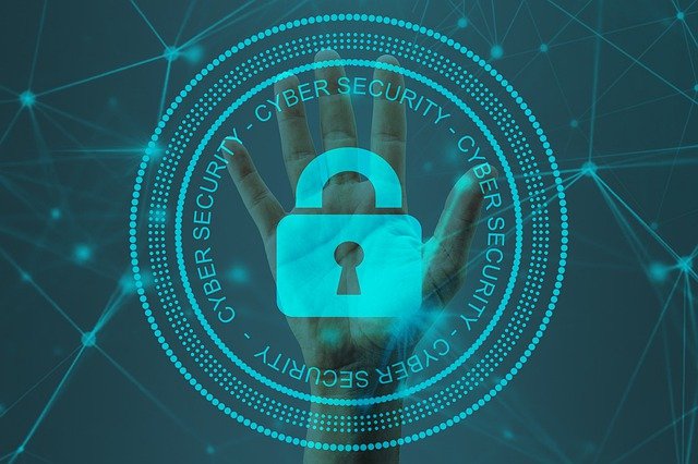 システムエンジニア(SE)はどんな仕事?社内SEの違いやキャリアについて