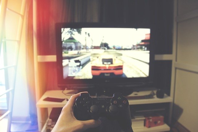 ゲームエンジニアになるには?必要なスキルや言語、年収などを紹介