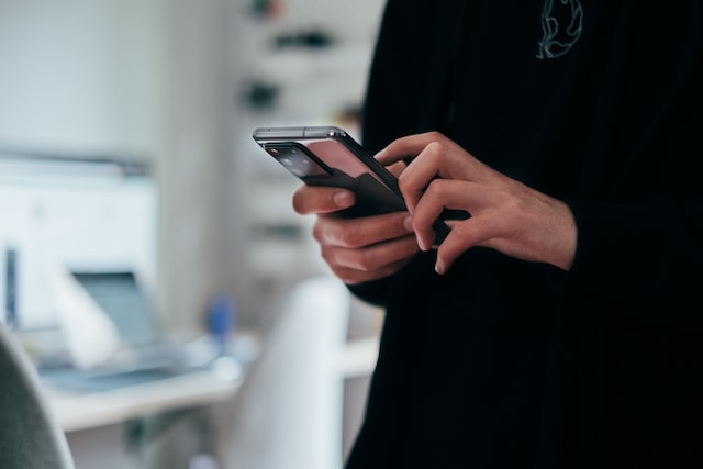 スマートフォンアプリ開発に必要なスキルは?開発に便利なツールも紹介
