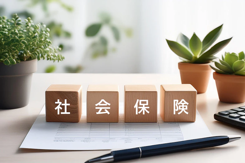 【社労士監修】副業すると社会保険はどうなる?加入条件や増えるケース・対策を徹底解説