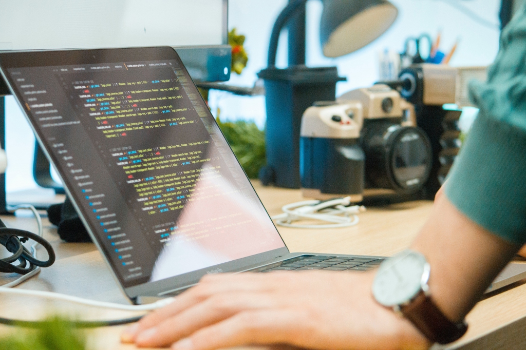 JavaScript ifの基本的な書き方とは？論理演算子・比較演算の使い方も紹介！
