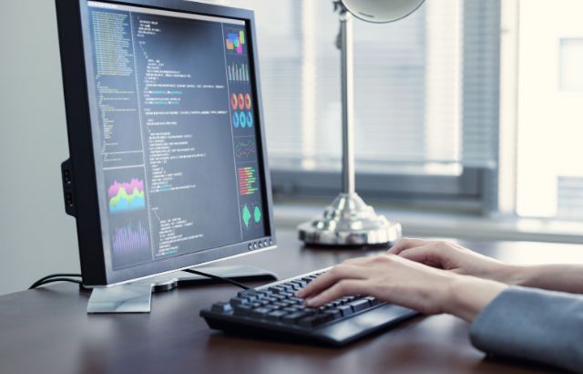 Node.jsは需要がある?将来性が高い4つの理由や活用事例を解説