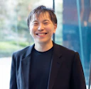 姥貝 賢次氏