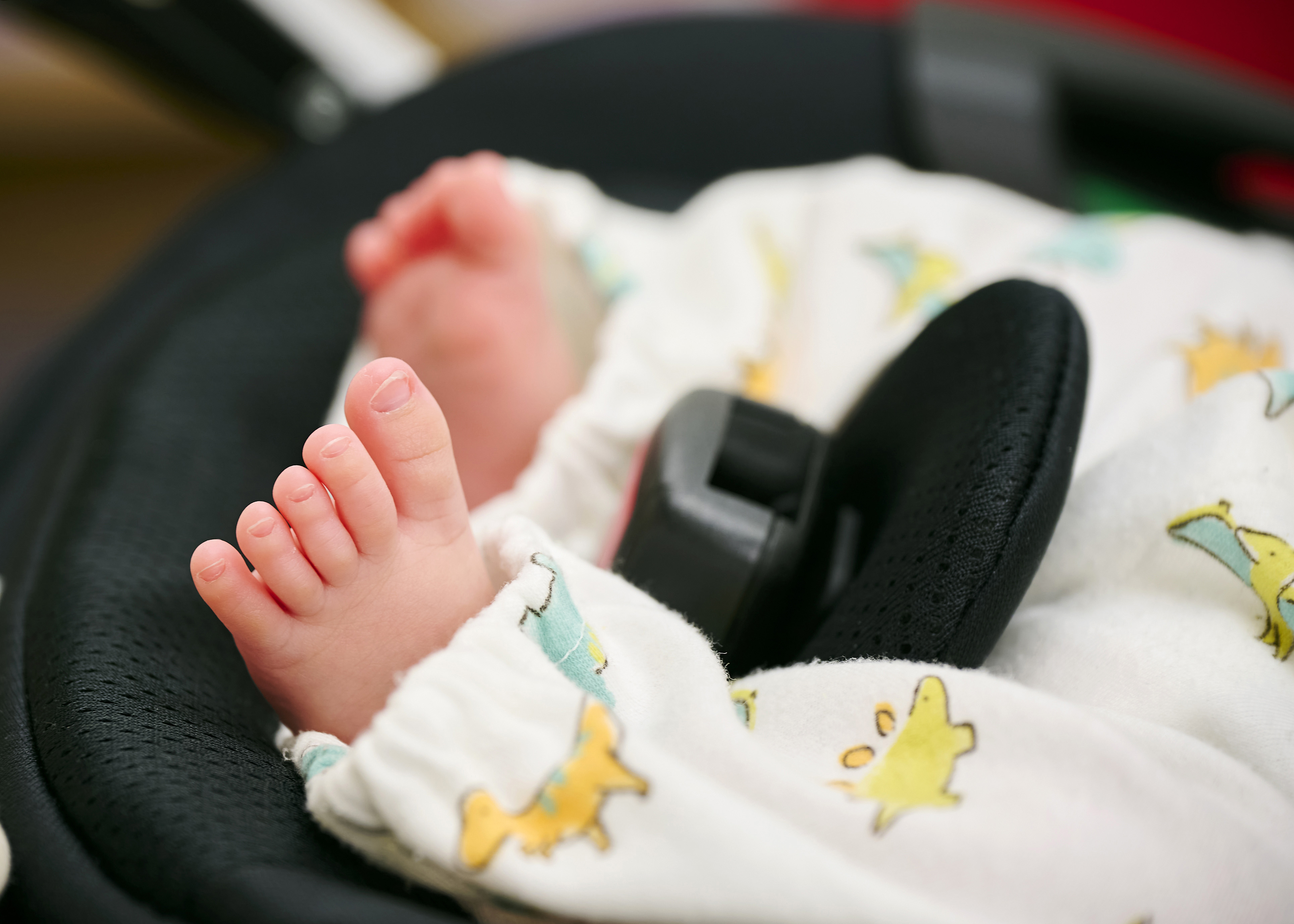 赤ちゃんの足の撮影