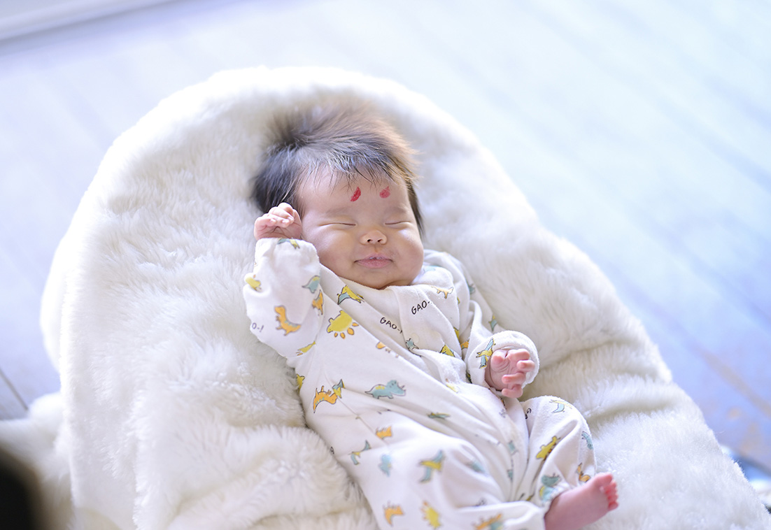 神楽殿での赤ちゃん撮影